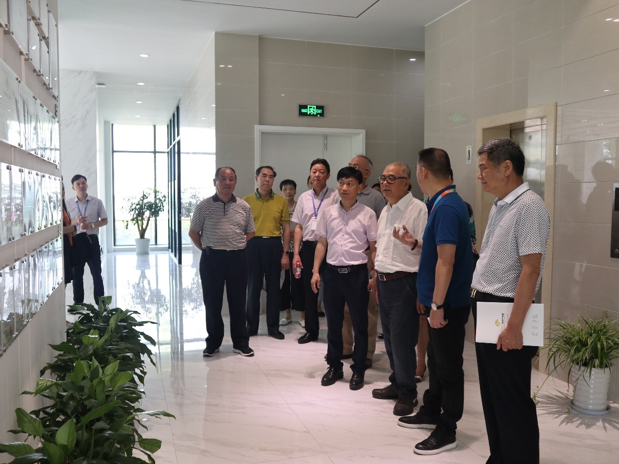 新聞 | 無錫市原政協(xié)領(lǐng)導(dǎo)、吳涇鎮(zhèn)黨委領(lǐng)導(dǎo)一行蒞臨寶開參觀考察