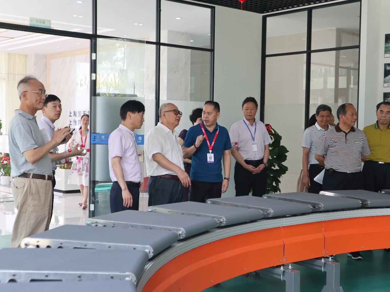 新聞 | 無錫市原政協(xié)領(lǐng)導(dǎo)、吳涇鎮(zhèn)黨委領(lǐng)導(dǎo)一行蒞臨寶開參觀考察