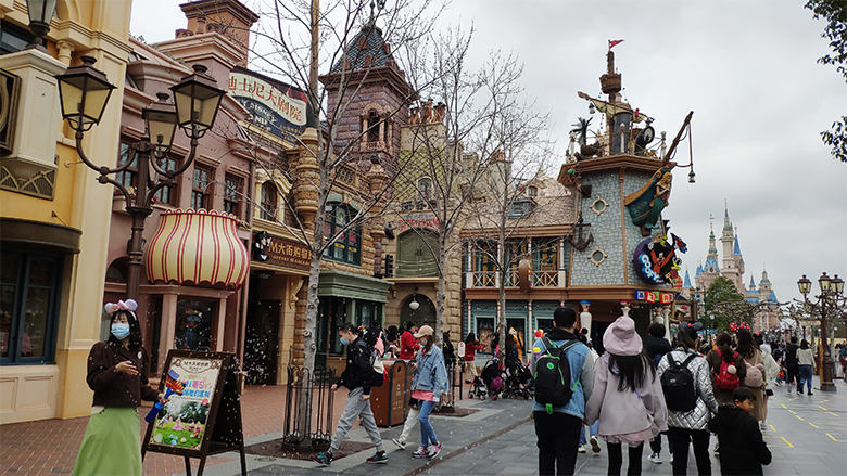 Happy Women’s Day | 歡度三八節，我們相約上海迪士尼樂園