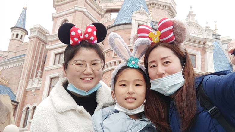 Happy Women’s Day | 歡度三八節，我們相約上海迪士尼樂園