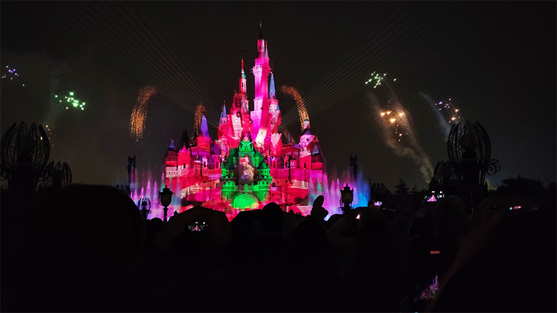 Happy Women’s Day | 歡度三八節，我們相約上海迪士尼樂園