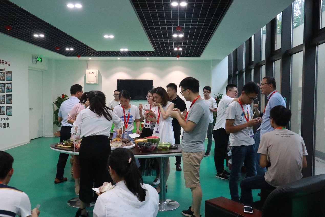 八月未央，歡聚一夏 | 寶開集體生日會(huì)：共享歡樂時(shí)刻