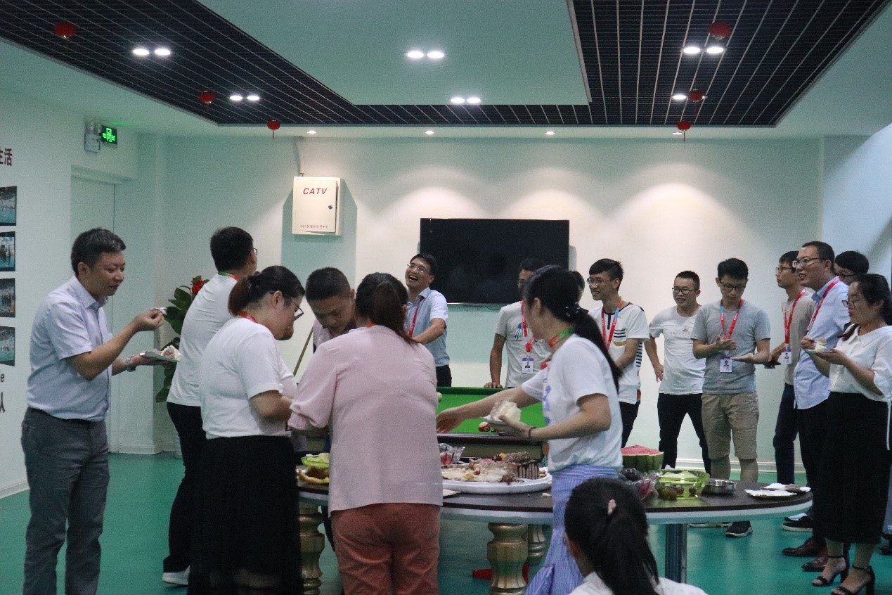 八月未央，歡聚一夏 | 寶開集體生日會(huì)：共享歡樂時(shí)刻